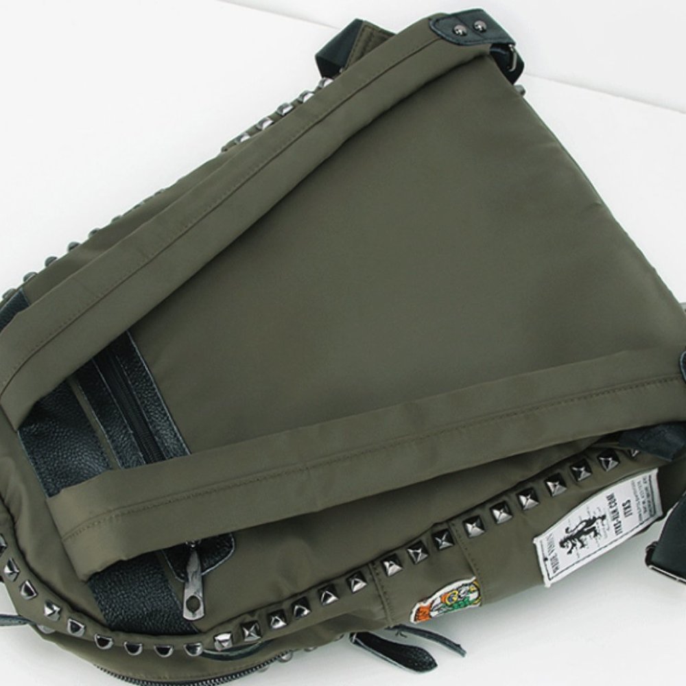 Backpack - Picture 4 of 5